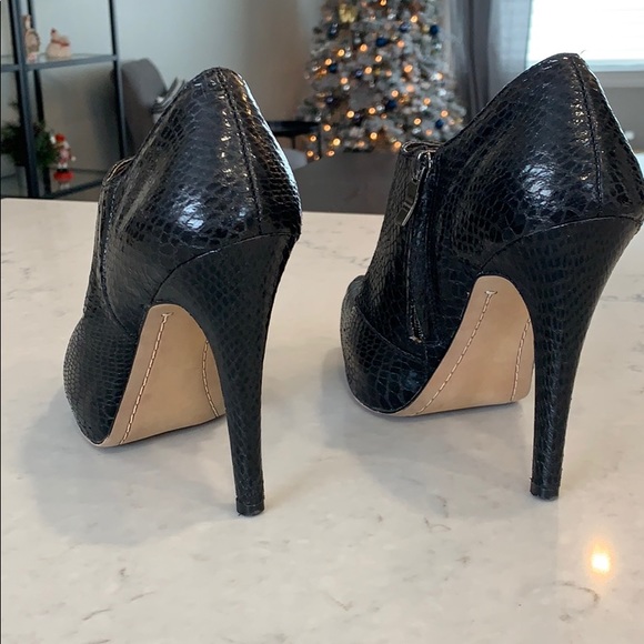 REMOVING ITEM FROM POSH ON APRIL 30 
Ankle Heels - Picture 2 of 7